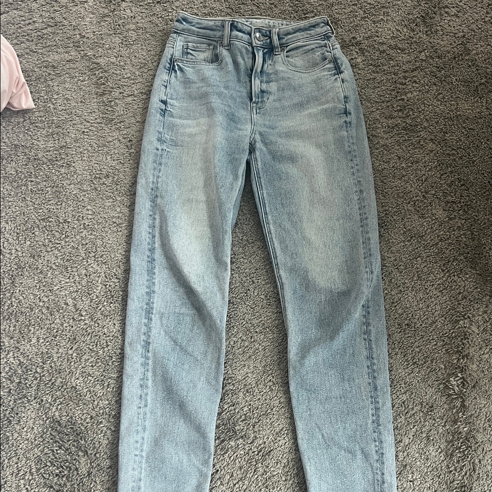 American Eagle high rise straight leg Women's Jeans